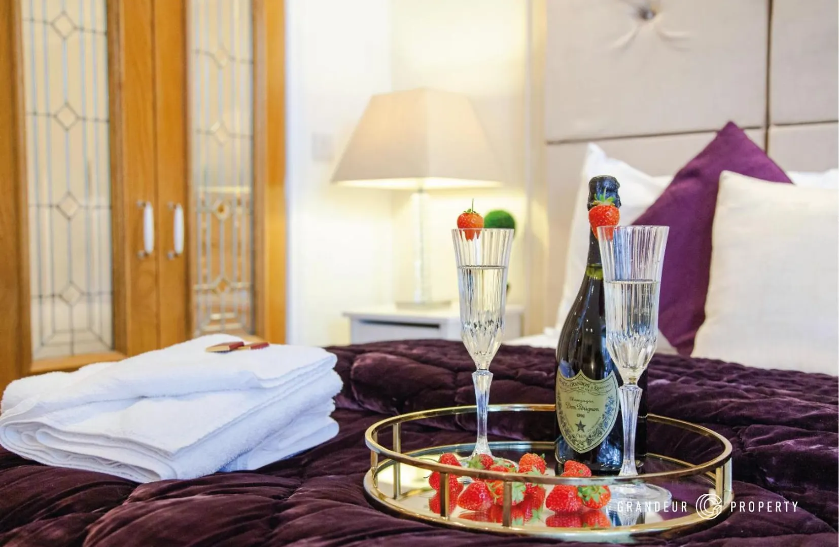 Treetop Suite By Grandeur Property Bournemouth